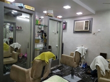 Chitransh Men's Parlour & Travels