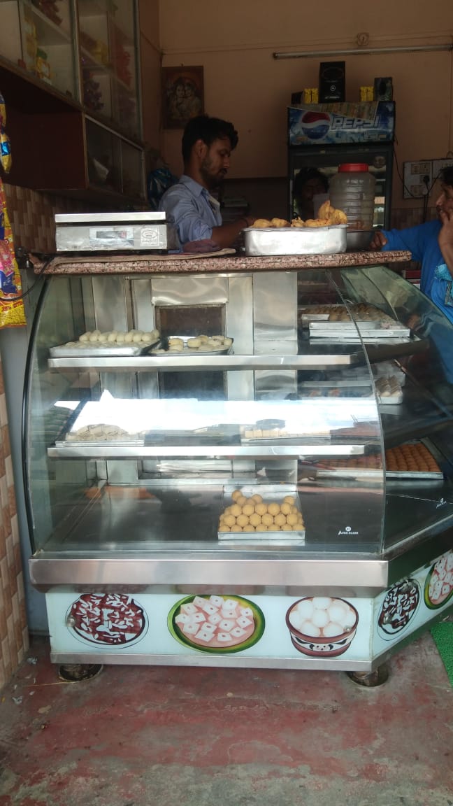 Ratan Sweets