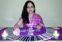 Shubhra Singh Tarot Card Reader